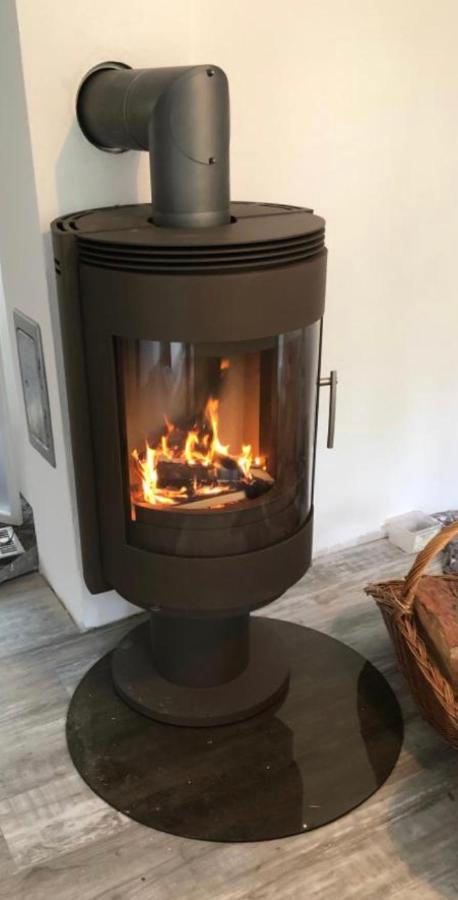 Ferienhaus Reetdach 1300Qm Privatgrundstueck Bootssteg Sauna Templin Luebbesee Uckermark Erholung Pur Seenplatte Petersdorf  المظهر الخارجي الصورة